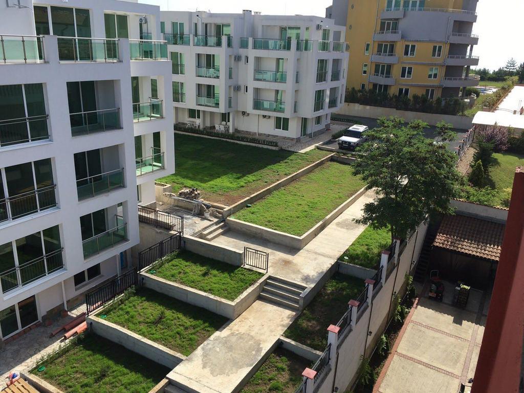 Sea Life Apartments Sinemorets Exterior photo