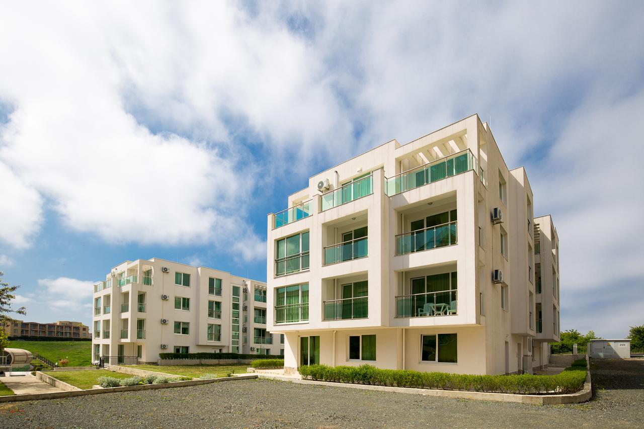 Sea Life Apartments Sinemorets Exterior photo